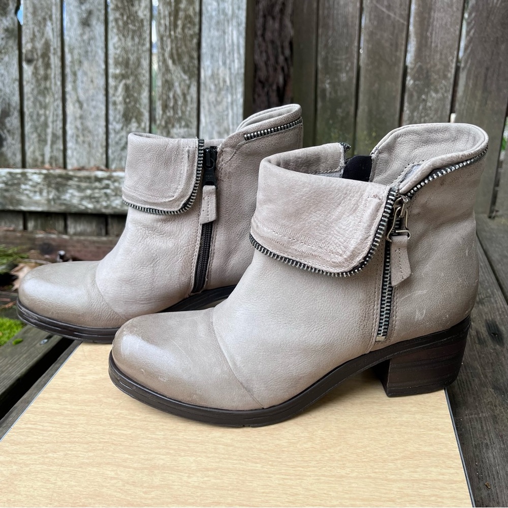 Miz Mooz Swish Leather Ankle Boots In Pebble Sz 40(9-9.5)